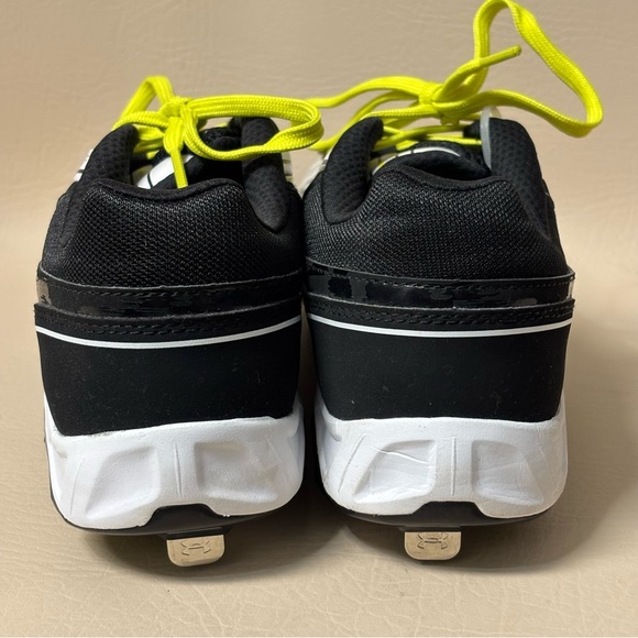 Under Armour Women's Spine Glyde TPU CC Softball Cleat Size 10.5 - Picture 4 of 9